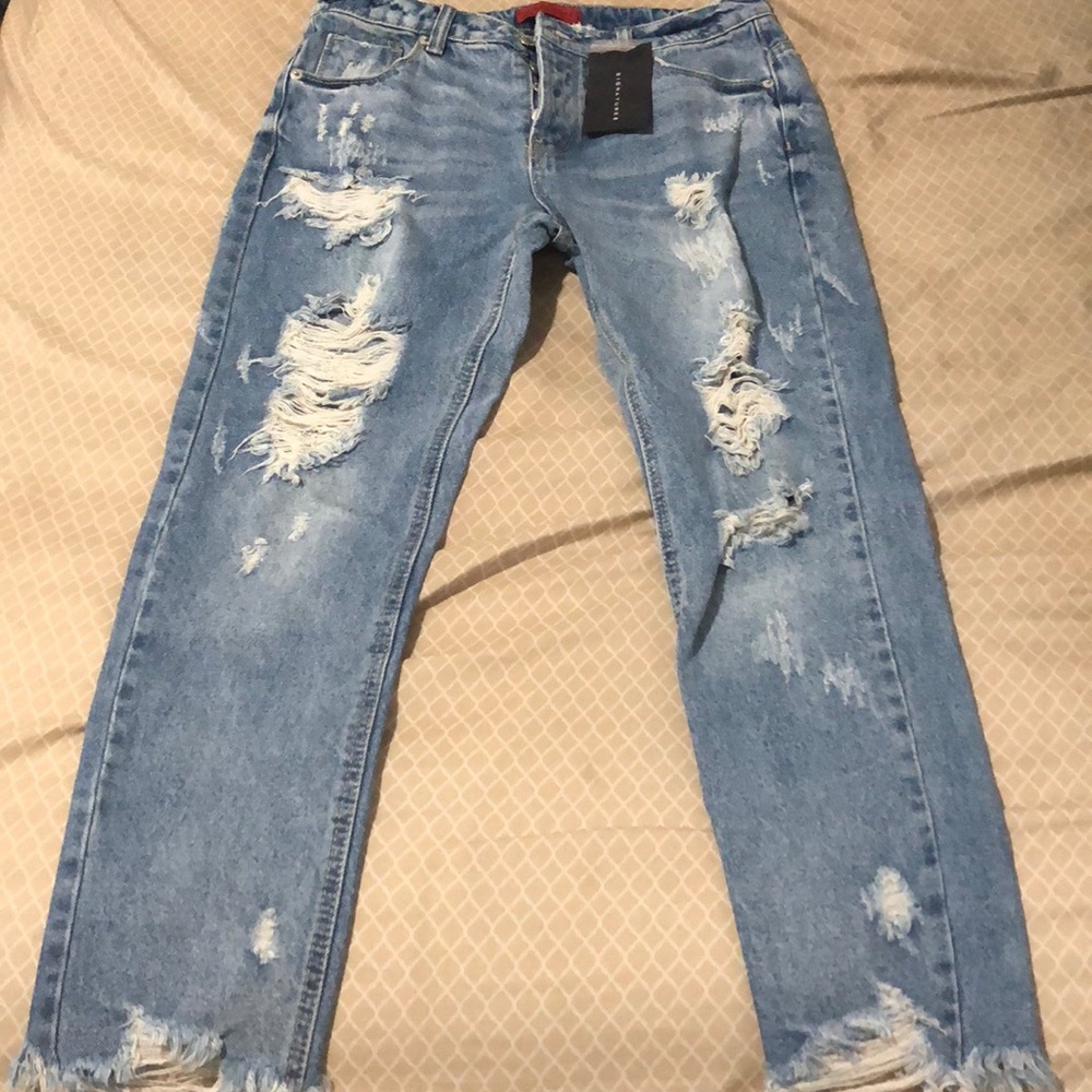 Boyfriend Distressed Jeans